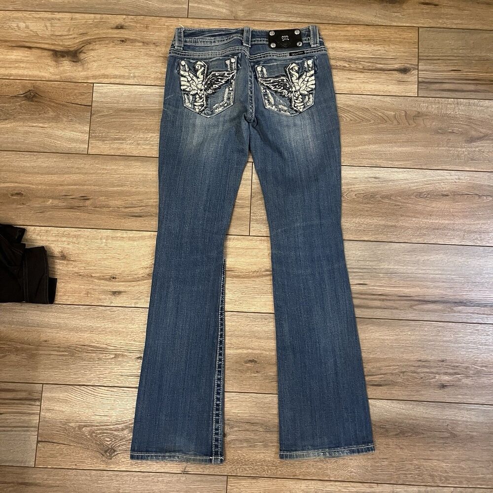 Miss Me Boot Cut Jeans Low Rise Blue Denim Embellished Rhinestone Sz 27 (28x33)